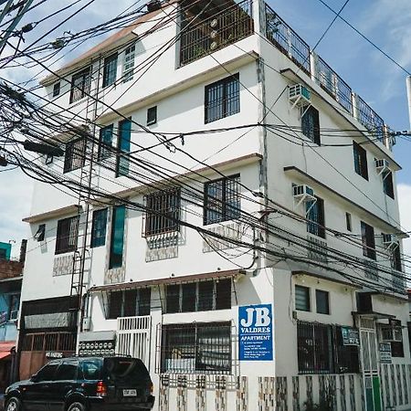 Jb Valdres Apartment Манила Екстериор снимка