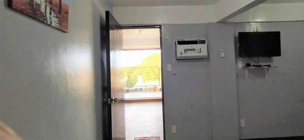 Jb Valdres Apartment Манила Екстериор снимка