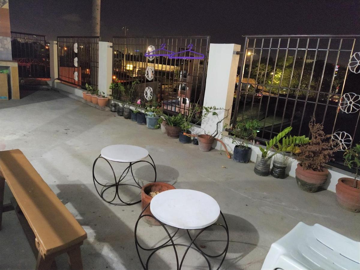 Jb Valdres Apartment Манила Екстериор снимка