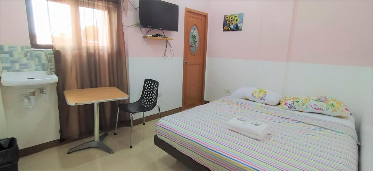 Jb Valdres Apartment Манила Екстериор снимка